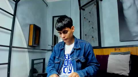 Snapshot of dani_mc chatting on 11.30.25 dani_mc online show from 11.30.25