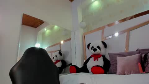 Dani Miel online show from 07.28.26