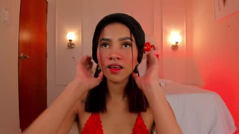 Snapshot of dani_skinny_ chatting on 12.24.24 Hi I am Dani online show from 12.24.24