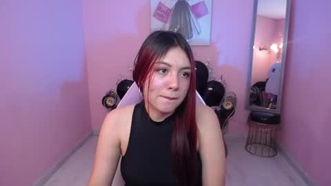 dani_taylor_ online show from 04.30.26