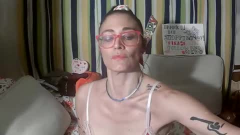 danicamore online show from 02.06.26