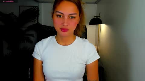 Snapshot of danicawinks chatting on 05.24.26 Danica online show from 05.24.26