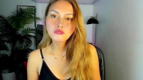 Snapshot of danicawinks chatting on 06.07.26 Danica online show from 06.07.26