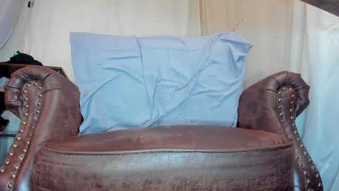 Snapshot of danidollxxx chatting on 02.15.25 danidollxxx online show from 02.15.25