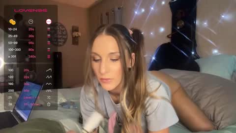 Dani Dragon online show from 01.12.25