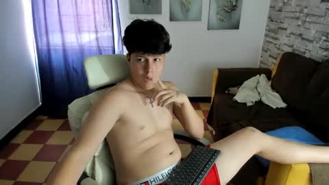 Snapshot of daniel_leon_c chatting on 05.30.26 daniel_leon_c online show from 05.30.26