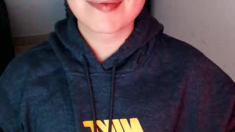 Snapshot of daniel_ruis16 chatting on 12.23.24 daniel_ruis16 online show from 12.23.24