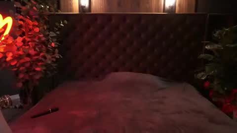 danielareign online show from 03.28.26