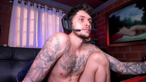 Snapshot of daniele_bunny chatting on 12.17.24 Daniele Bunny online show from 12.17.24