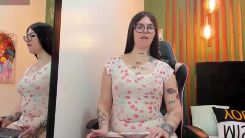 Snapshot of daniella_wild chatting on 02.13.25 daniella online show from 02.13.25