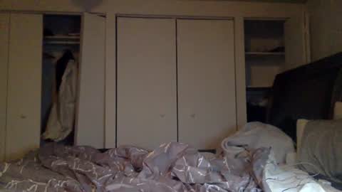 Snapshot of daniellbisous chatting on 11.28.25 daniellbisous online show from 11.28.25