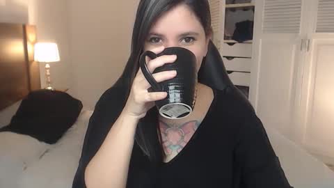 daniellerain online show from 03.22.26