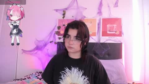 Snapshot of daniellesins_ chatting on 10.20.25    online show from 10.20.25