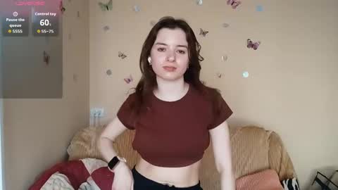 Snapshot of daniellevaulet chatting on 05.15.26 Mia online show from 05.15.26