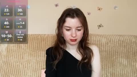 Snapshot of daniellevaulet chatting on 05.21.26 Mia online show from 05.21.26