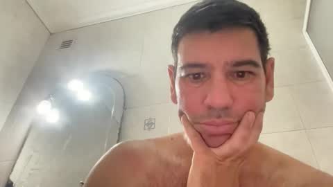 Snapshot of danieltalho23 chatting on 12.20.25 danieltalho23 online show from 12.20.25