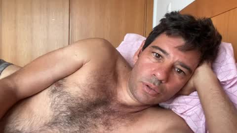 Snapshot of danieltalho23 chatting on 08.03.26 danieltalho23 online show from 08.03.26