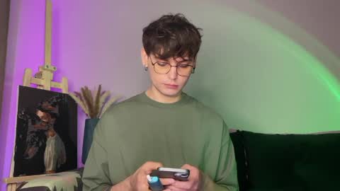 danieltuckerr online show from 04.10.26