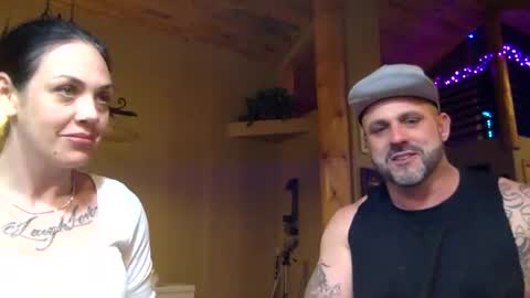 Snapshot of danifunderburg86 chatting on 03.05.25 DaniLove online show from 03.05.25