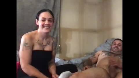 Snapshot of danifunderburg86 chatting on 10.11.25 DaniLove online show from 10.11.25