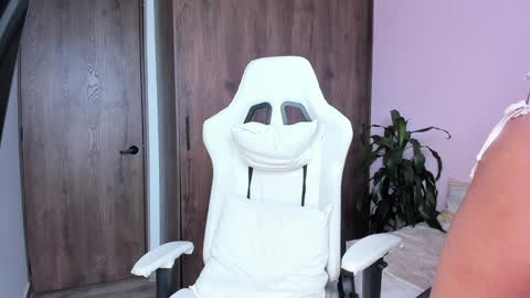 Daniela  online show from 12.19.24