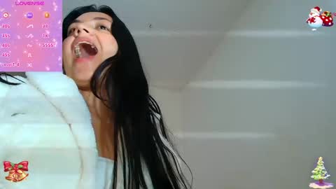 Snapshot of danna_1111 chatting on 11.10.25 danna online show from 11.10.25