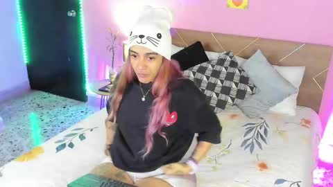 Dannacastle online show from 02.10.25