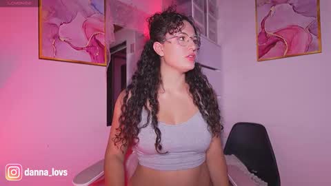 Danna Lovs online show from 09.26.25