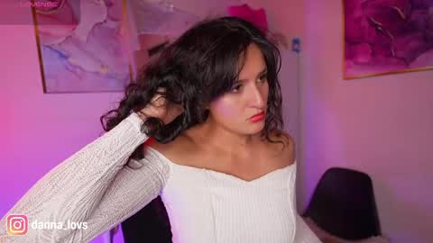 Danna Lovs online show from 04.03.26