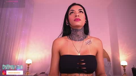 Danna Berlin  online show from 11.15.25