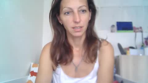 dannica1 online show from 10.05.25