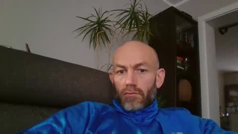 Snapshot of danny81boy chatting on 12.20.24 danny81boy online show from 12.20.24