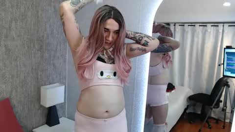 Snapshot of danny_daisuke_ chatting on 02.08.25 Danny online show from 02.08.25