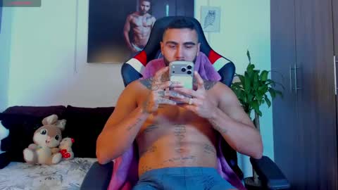 Danny Willson online show from 04.19.26