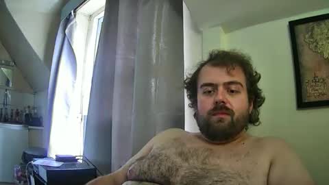 Snapshot of dannyb0y95 chatting on 10.04.25 Danny online show from 10.04.25