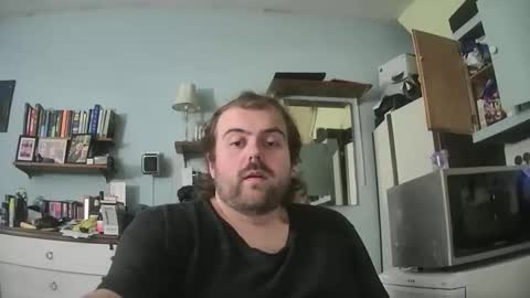 Snapshot of dannyb0y95 chatting on 11.25.25 Danny online show from 11.25.25