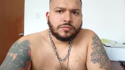 Snapshot of dannybearrr chatting on 10.05.25 Danny Bear online show from 10.05.25