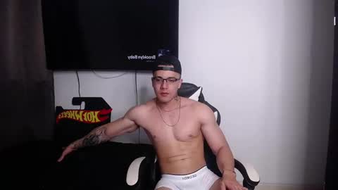 Snapshot of danteread chatting on 01.31.25 danteread online show from 01.31.25
