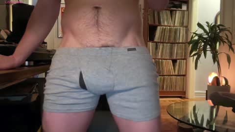 Snapshot of danteslife chatting on 01.01.25 Dante online show from 01.01.25