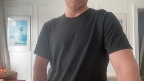 Snapshot of danteslife chatting on 10.08.25 Dante online show from 10.08.25