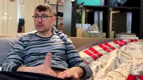 Snapshot of dantheman233 chatting on 04.07.26 Daniel online show from 04.07.26