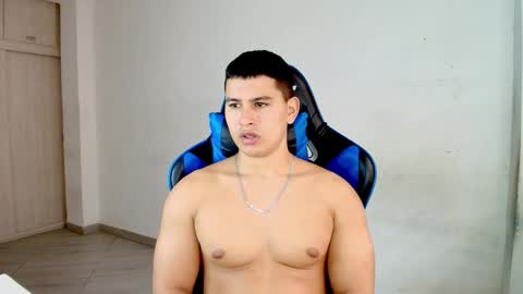 Snapshot of dantraxx chatting on 02.24.26 Dantraxx online show from 02.24.26