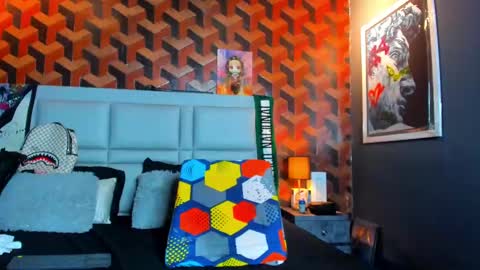 Dany online show from 02.22.25