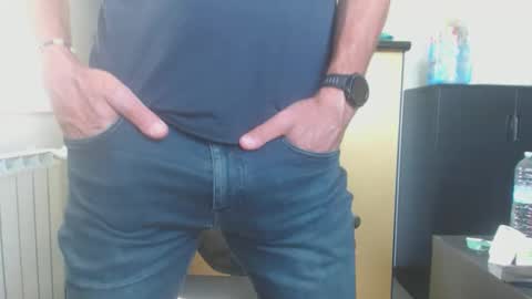 Snapshot of danyblueyes71 chatting on 09.17.25 Dany online show from 09.17.25