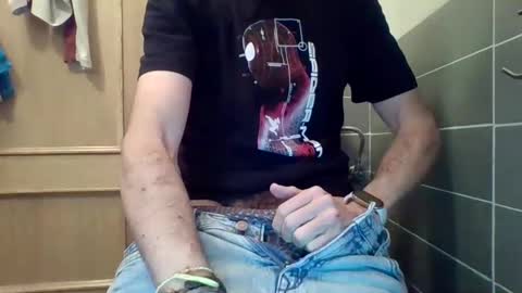 Snapshot of danydotado chatting on 01.17.25 danydotado online show from 01.17.25