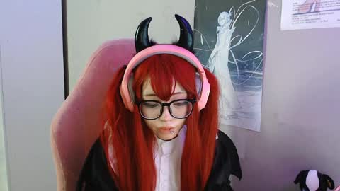 Snapshot of danyelleeyermann chatting on 04.21.26 danyelleeyermann online show from 04.21.26