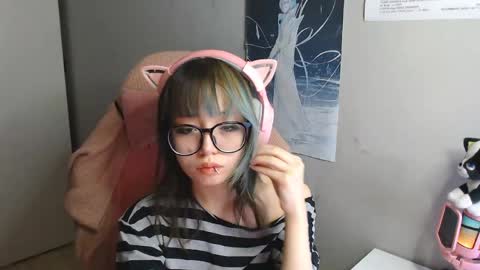 Snapshot of danyelleeyermann chatting on 05.19.26 danyelleeyermann online show from 05.19.26