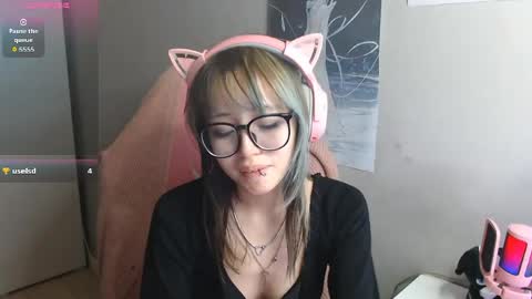 Snapshot of danyelleeyermann chatting on 05.28.26 danyelleeyermann online show from 05.28.26