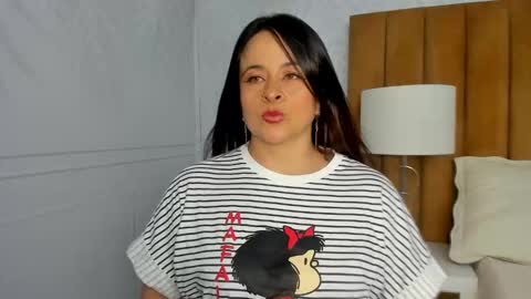 Snapshot of daphne81_ chatting on 03.04.25 Daphne online show from 03.04.25