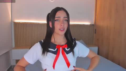 daphne_cooper1 online show from 10.21.25